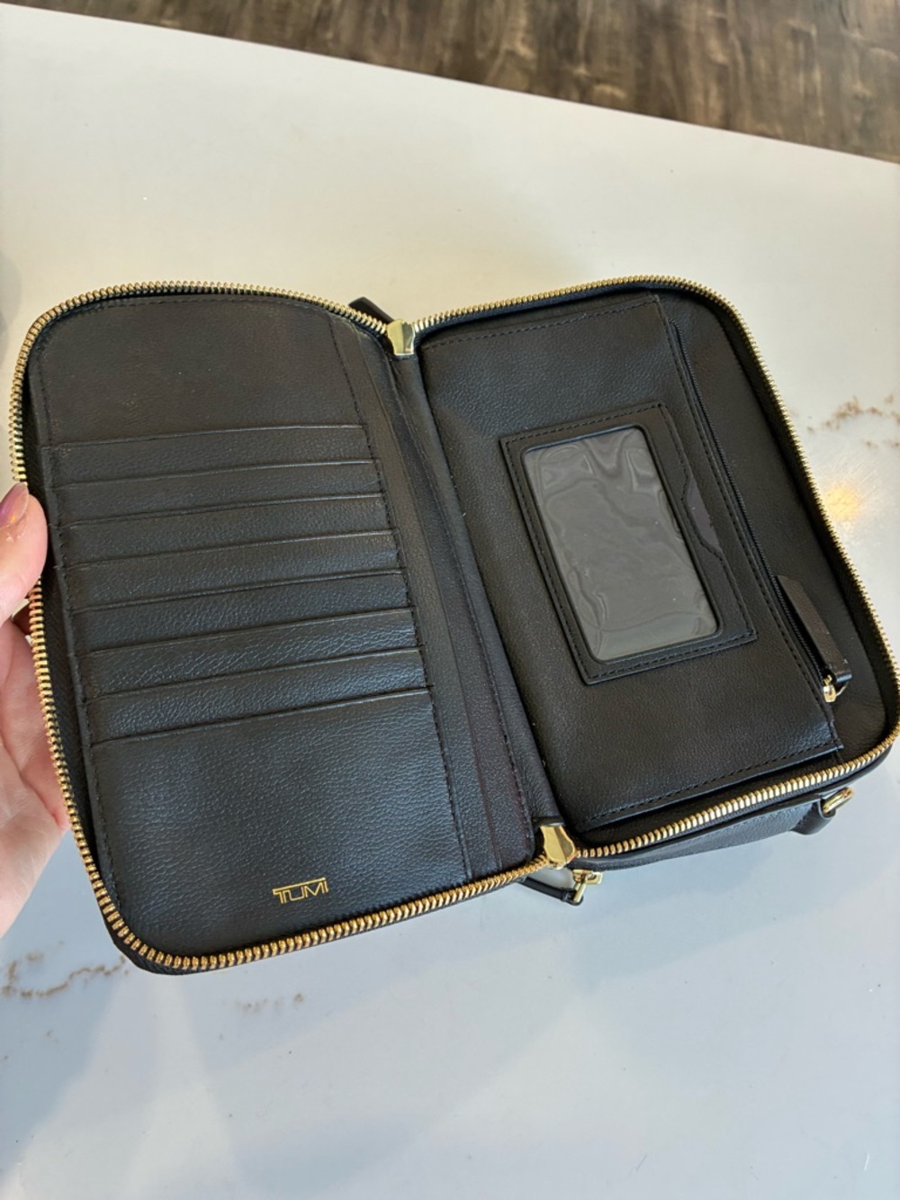 TUMI Leather Crossbody Bag in black - missing the strap - Picture 5 of 6